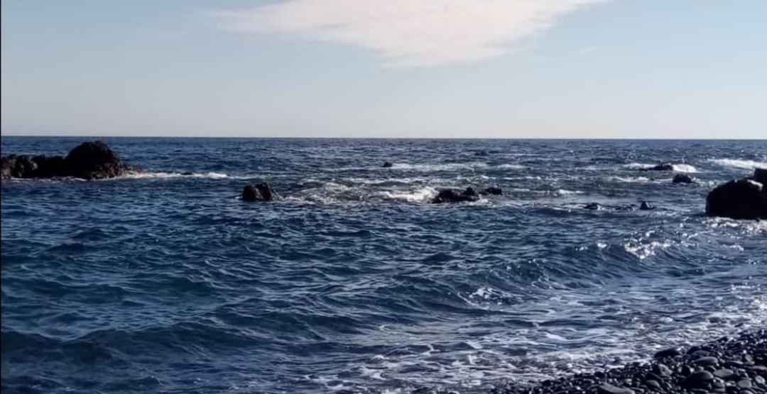 Blue Sea. Tony Frias. Las Eras. Arico - Tenerife. Arico el Nuevo Eksteriør billede