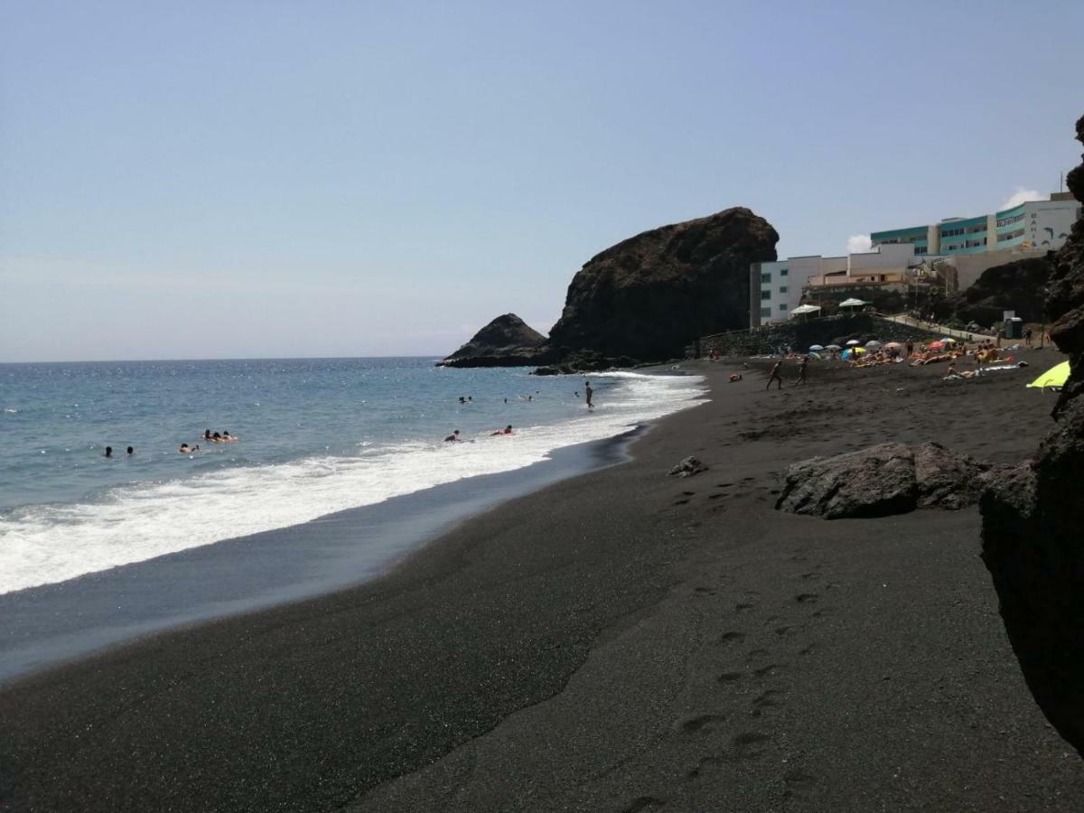 Blue Sea. Tony Frias. Las Eras. Arico - Tenerife. Arico el Nuevo Eksteriør billede